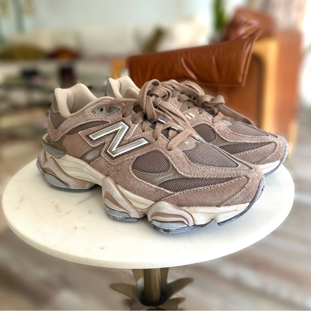 New Balance 9060 NEVER WORN